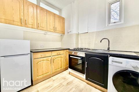2 bedroom flat to rent, MILFORD RD, HARBORNE