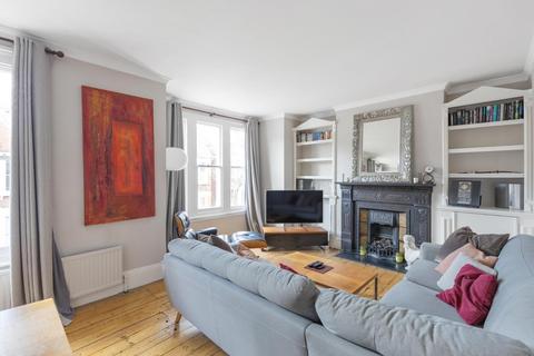 2 bedroom maisonette for sale, Beira Street, London