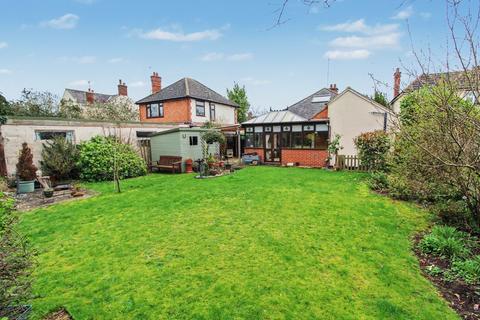 3 bedroom detached bungalow for sale, Little Glen Road, Leicester LE2