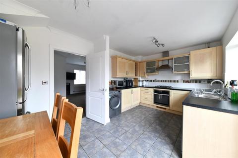 3 bedroom terraced house for sale, Brick Kiln Road, Stevenage