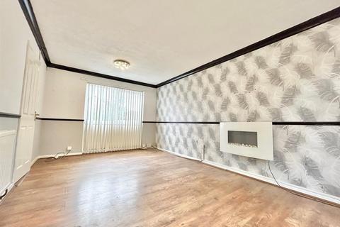 3 bedroom end of terrace house for sale, Okell Grove, Leigh