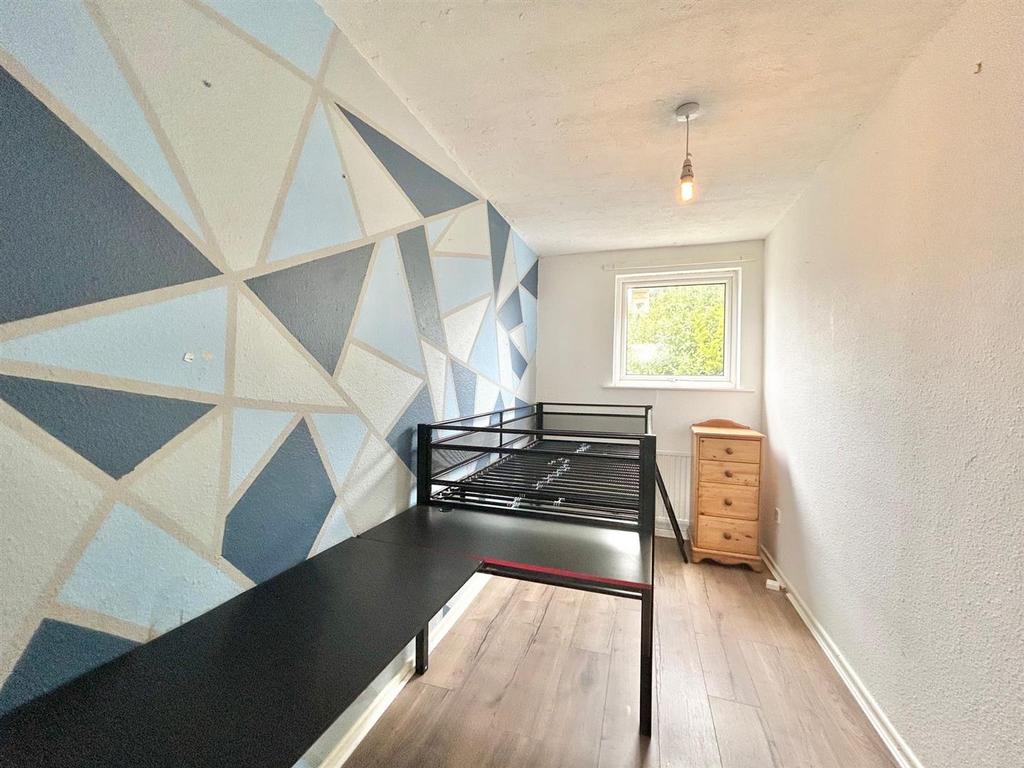 Bedroom 3.jpg