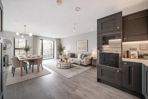 Queens Road, Weybridge, Surrey, KT13