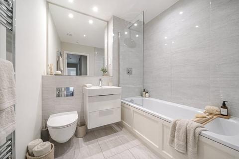 undefined, Queens Road, Weybridge, Surrey, KT13