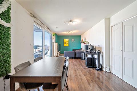 2 bedroom apartment for sale, Signal Building, Station Approach, Hayes, UB3 4FG