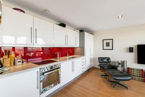 1 bedroom flat to rent, Richmond Road, Kingston Upon Thames KT2