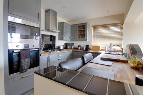 undefined, Reservoir Close, Stroud
