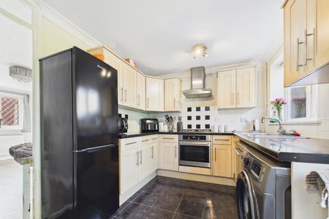 undefined, Calshot Place, Calcot, Reading, RG31