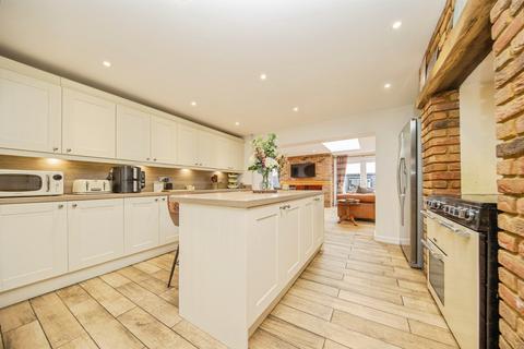 4 bedroom semi-detached house for sale, The Street, Freston, Ipswich