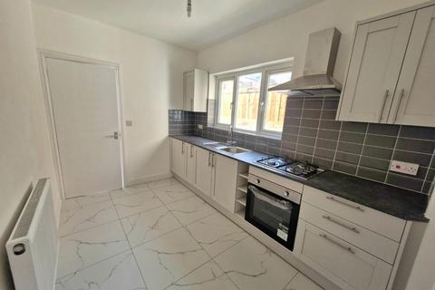 2 bedroom terraced house for sale, Abbey Road, Far Cotton NN4
