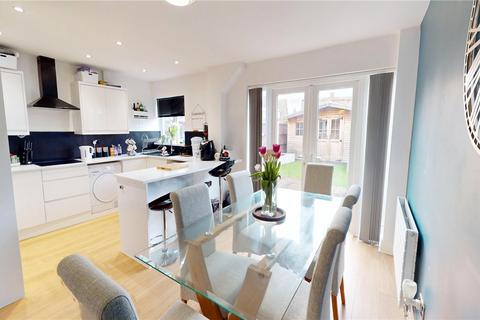 3 bedroom end of terrace house for sale, Williamsons Way, Corringham, SS17