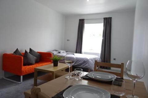Studio to rent, Caldmore Road, Walsall