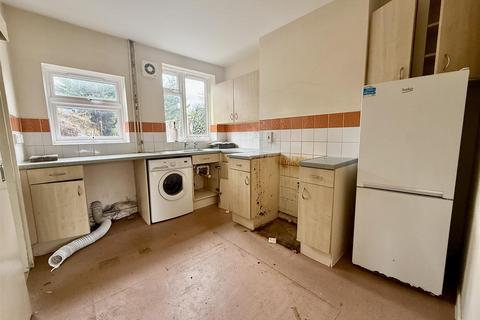 3 bedroom semi-detached house for sale, Studley Rise, Trowbridge BA14