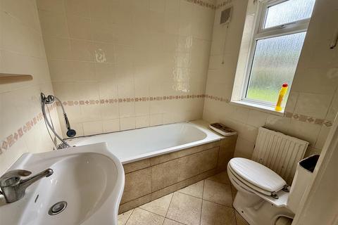 3 bedroom semi-detached house for sale, Studley Rise, Trowbridge BA14