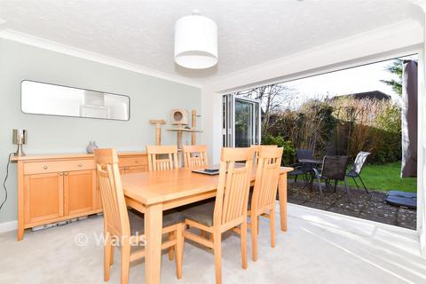 4 bedroom detached house for sale, Carmans Close, Maidstone ME15