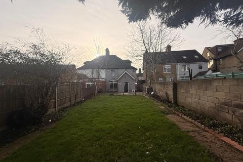 undefined, Dunstable Road, Luton LU4