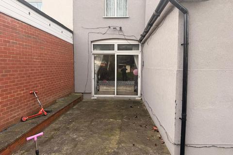 undefined, Dunstable Road, Luton LU4