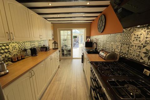 undefined, Chalk Hill, West End, Southampton