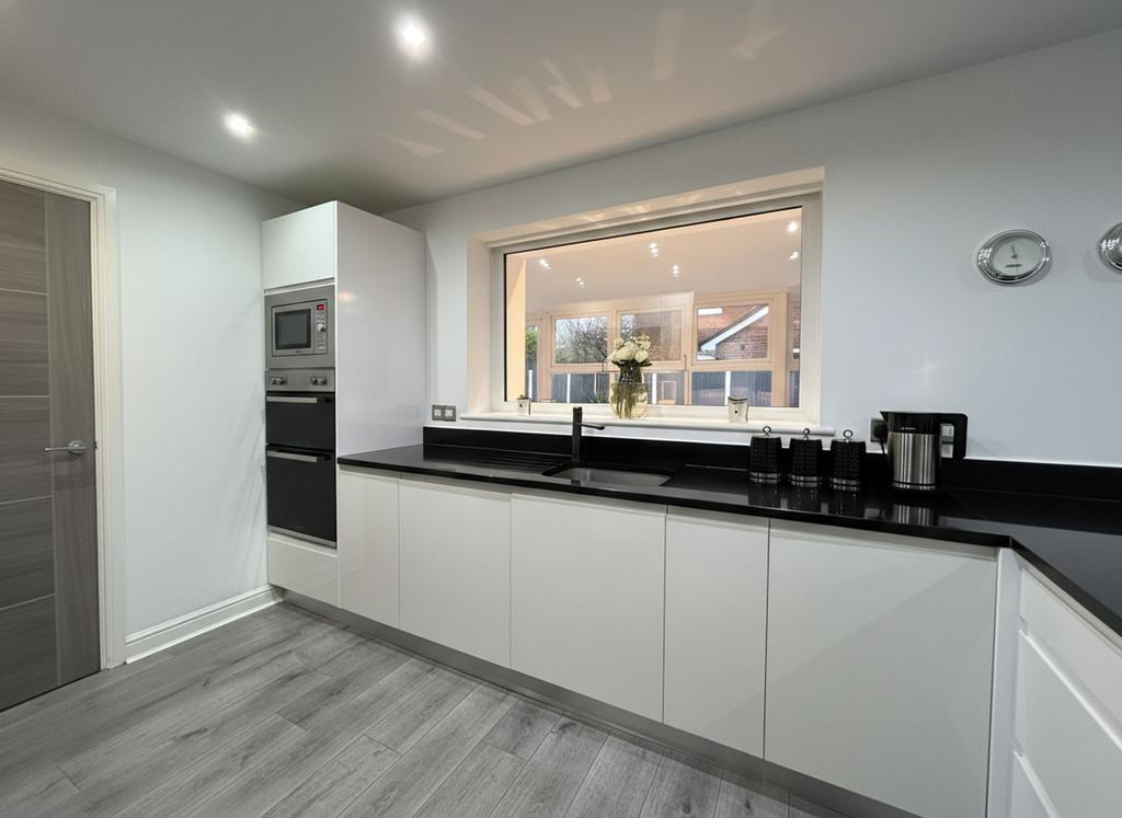 Kitchen/Family Room