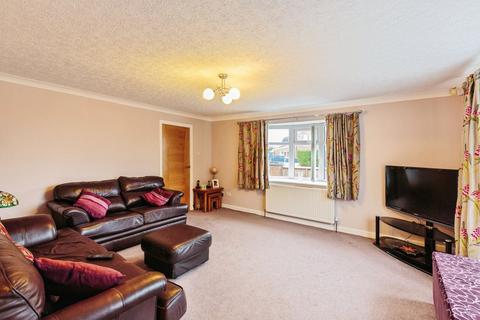 5 bedroom detached bungalow for sale, Carr Head Lane, Poulton-le-Fylde FY6