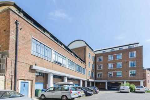 1 bedroom flat to rent, Grange Yard, London SE1
