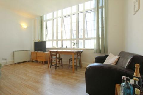 1 bedroom flat to rent, Grange Yard, London SE1