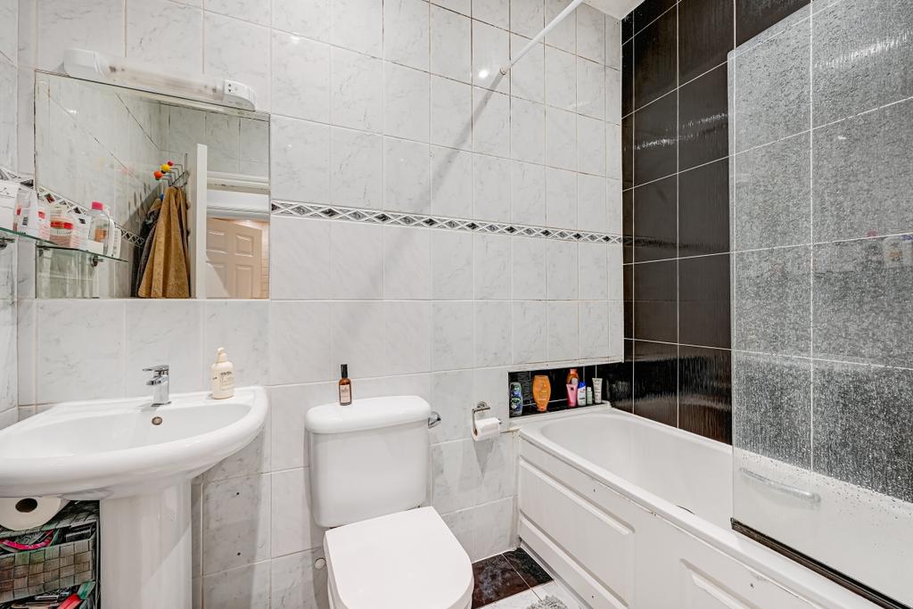 Flat 1 36 Alderne...