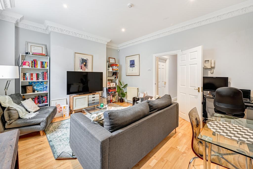 Flat 1 36 Alderne...