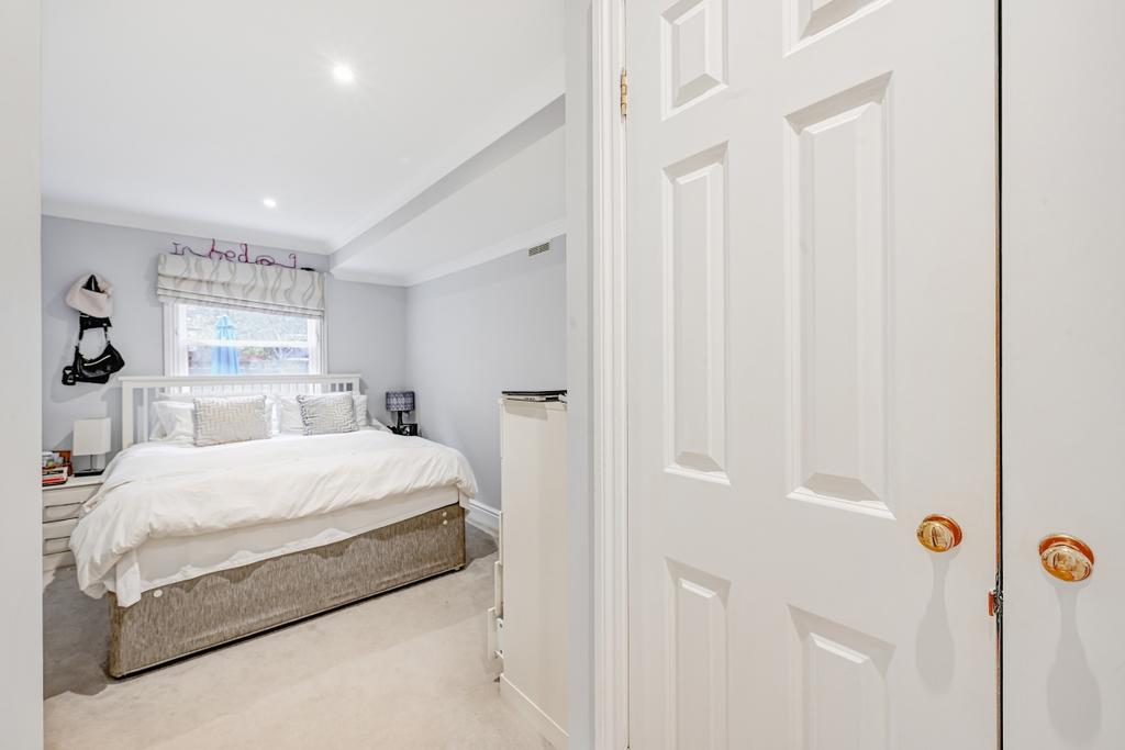 Flat 1 36 Alderne...