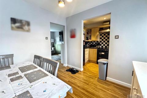 undefined, Thorn Close, Fairfield, Buxton