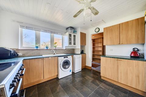 3 bedroom end of terrace house for sale, Islandsmead, Eldene, Swindon, SN3
