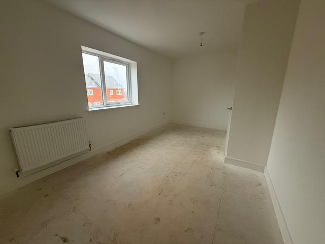 Bedroom 2 (2).jpeg