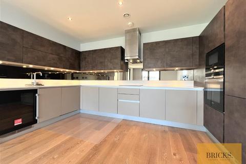 undefined, 4a Roach Road, London E3