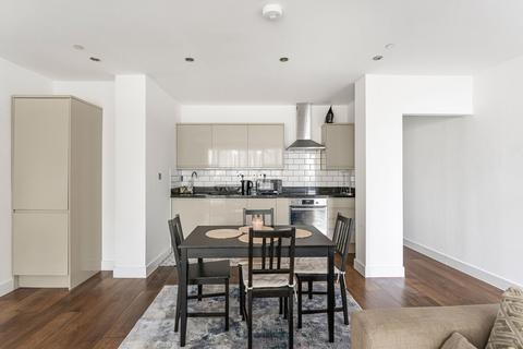 2 bedroom apartment for sale, Copenhagen Place, London, E14
