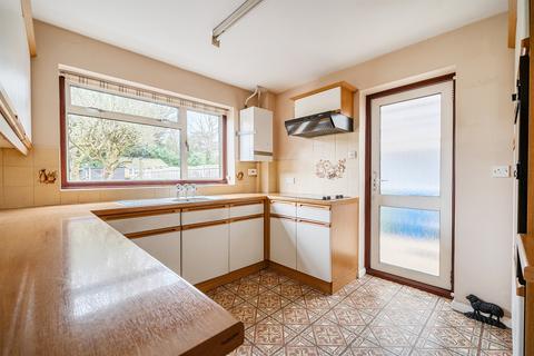 4 bedroom detached house for sale, Pinkneys Road, Maidenhead