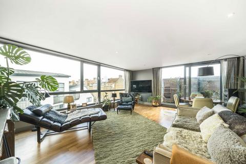 2 bedroom flat for sale, Wellington Road, London NW10