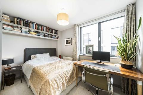 2 bedroom flat for sale, Wellington Road, London NW10