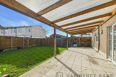 4 bedroom semi-detached house to rent, Verwood Road, Harrow, HA2