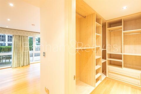 3 bedroom apartment to rent, Lensbury Avenue, London, SW6