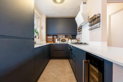 2 bedroom flat for sale, St. Matthew's Road, SW2
