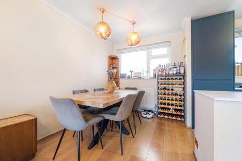2 bedroom flat for sale, St. Matthew's Road, SW2