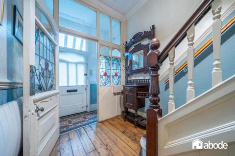 4 bedroom semi-detached house for sale, Green Lane, Mossley Hill, Liverpool, Merseyside, L18 6HB