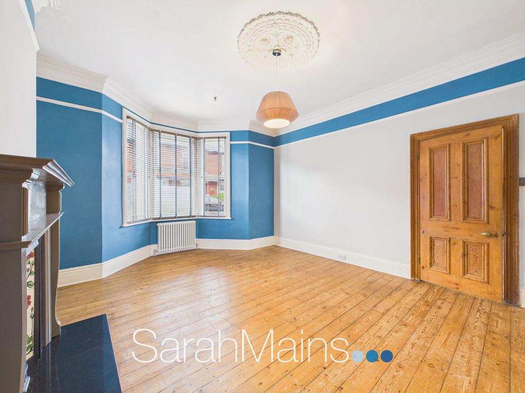 House in Newcastle Upon Tyne - View 2