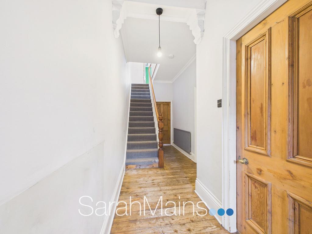House in Newcastle Upon Tyne - More