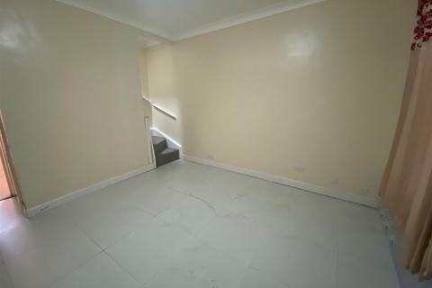 3 bedroom terraced house to rent, Cope Street, Walsall