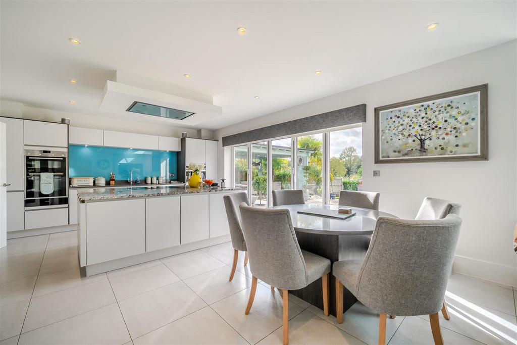Kitchen/Living/Dining