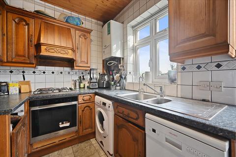 3 bedroom bungalow for sale, Winston Avenue, Kingsbury, NW9