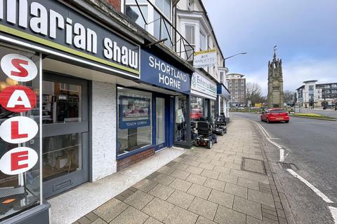 Property for sale, 12 The Square, Kenilworth, CV8 1EB