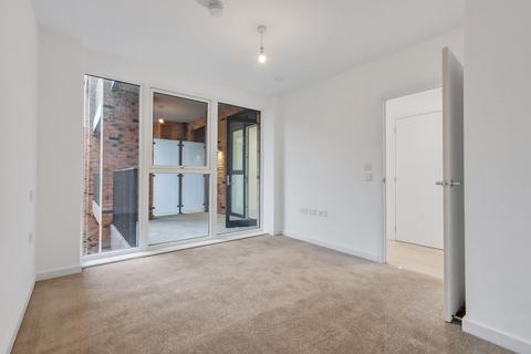 1 bedroom flat to rent, Prince Regent Road, Hounslow TW3