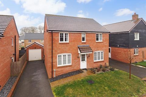 Longden Close, Andover